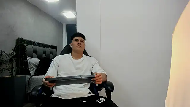 roan birkin online show from 10/16/25, 07:04