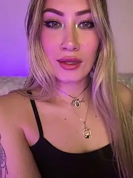 Snapshot of Lally_Valencia__ chatting on 03/15/25, 05:41 Lally Valencia   online show from 03/15/25, 05:41