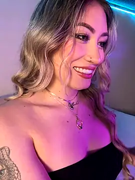 Snapshot of Lally_Valencia__ chatting on 10/03/25, 02:41 Lally Valencia   online show from 10/03/25, 02:41