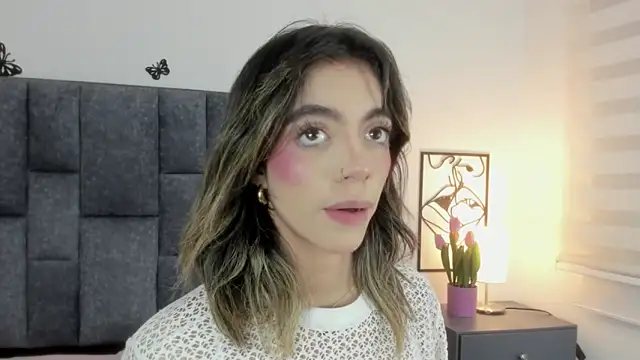 Violetta Ficher online show from 11/19/25, 02:11