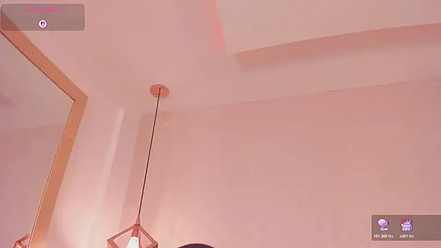 Nikki vega online show from 12/04/25, 06:01