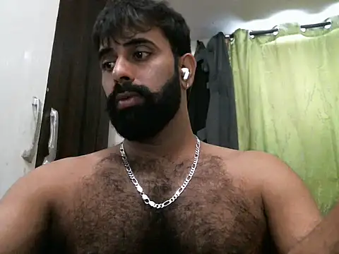 Snapshot of indianhairybull chatting on 10/17/25, 04:26 indianhairybull online show from 10/17/25, 04:26