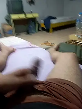 Snapshot of Zaberpop chatting on 03/06/26, 10:50 Zaberpop online show from 03/06/26, 10:50