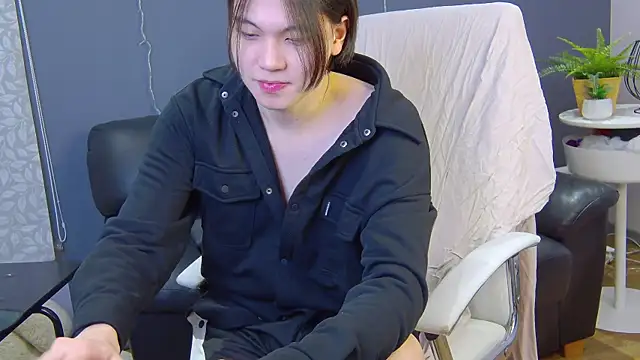 Snapshot of just_gay_ chatting on 02/02/25, 04:32 just gay online show from 02/02/25, 04:32