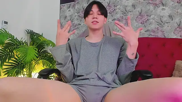 Snapshot of just_gay_ chatting on 03/05/25, 01:17 just gay online show from 03/05/25, 01:17