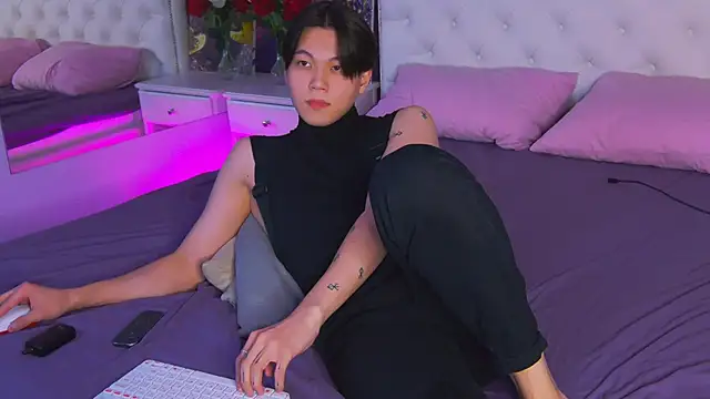 Snapshot of just_gay_ chatting on 03/09/25, 01:35 just gay online show from 03/09/25, 01:35