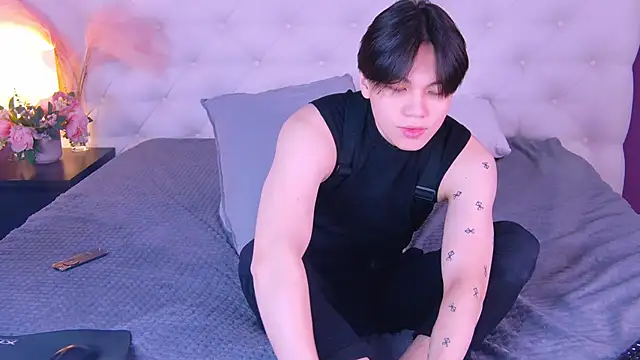 Snapshot of just_gay_ chatting on 03/15/25, 01:18 just gay online show from 03/15/25, 01:18