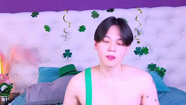 Snapshot of just_gay_ chatting on 03/16/25, 08:11 just gay online show from 03/16/25, 08:11