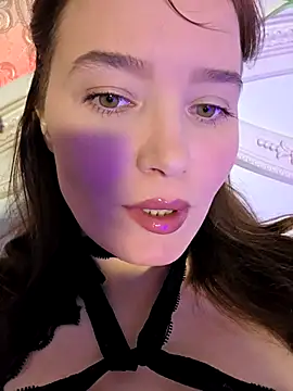 Snapshot of GoddessYanaMironova chatting on 03/07/26, 05:10 GoddessYanaMironova online show from 03/07/26, 05:10