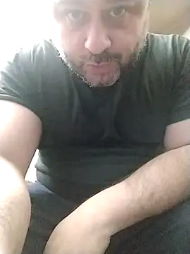 Snapshot of NAvoglia chatting on 02/19/25, 08:31 NAvoglia online show from 02/19/25, 08:31