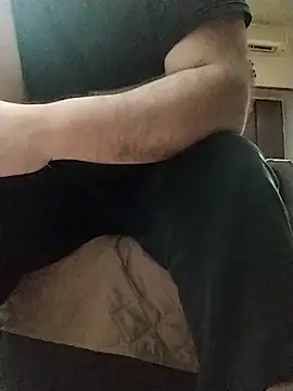Snapshot of NAvoglia chatting on 03/19/25, 11:25 NAvoglia online show from 03/19/25, 11:25