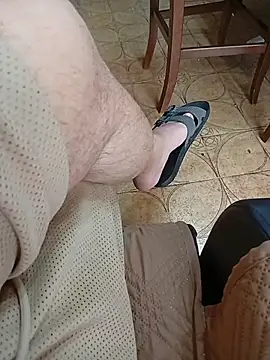 Snapshot of NAvoglia chatting on 05/22/26, 11:38 NAvoglia online show from 05/22/26, 11:38
