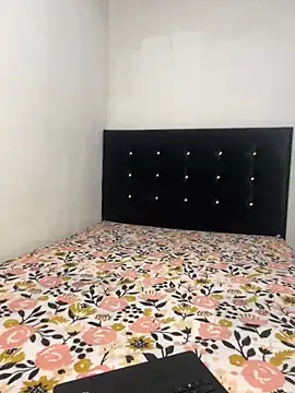 Snapshot of Emma_Giraldo chatting on 03/14/25, 12:21 Emma Giraldo online show from 03/14/25, 12:21