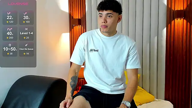 Snapshot of Justin_mack chatting on 11/01/25, 11:45 Justin mack online show from 11/01/25, 11:45