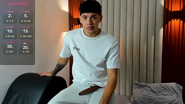 Snapshot of Justin_mack chatting on 11/07/25, 11:54 Justin mack online show from 11/07/25, 11:54