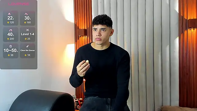 Snapshot of Justin_mack chatting on 11/20/25, 11:43 Justin mack online show from 11/20/25, 11:43