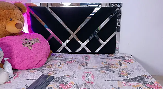 CatalinaSmith1 online show from 04/28/26, 11:21