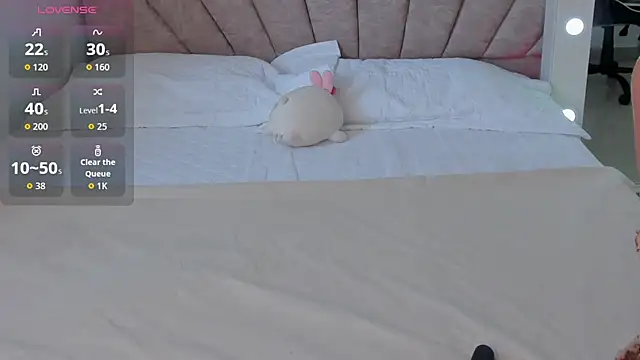 leahaltomm online show from 11/10/25, 08:41