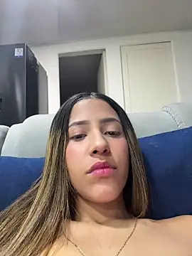 vicky bass online show from 11/08/25, 03:07