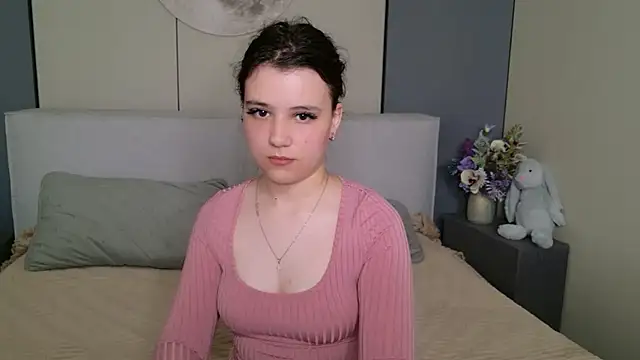 Snapshot of Pauline_Heaven chatting on 07/05/26, 05:58 Pauline Heaven online show from 07/05/26, 05:58