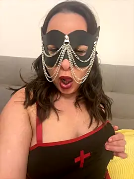 laarti online show from 11/05/25, 12:49