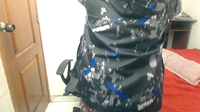 Snapshot of Siblleyx chatting on 03/15/25, 05:04 Siblleyx online show from 03/15/25, 05:04