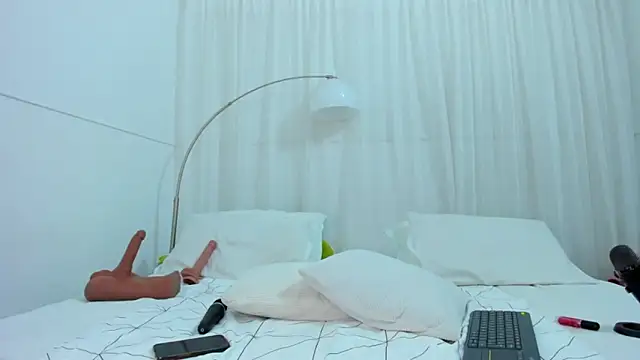 Snapshot of TinaPutina chatting on 05/05/26, 10:29 TinaPutina online show from 05/05/26, 10:29