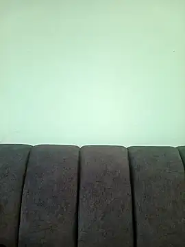 Ariell Kieran online show from 10/27/25, 08:24