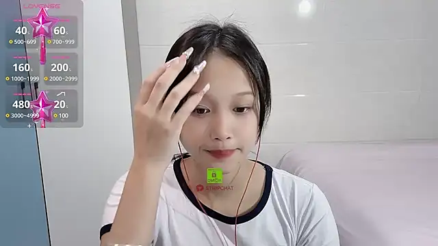 Snapshot of xunian71O chatting on 02/18/25, 06:37 xunian71O online show from 02/18/25, 06:37