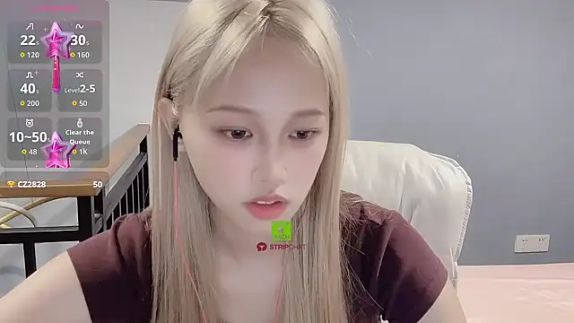 Snapshot of xunian71O chatting on 09/24/25, 11:13 xunian71O online show from 09/24/25, 11:13