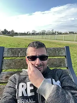 Snapshot of balkis30 chatting on 03/07/25, 09:51 balkis30 online show from 03/07/25, 09:51