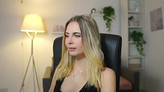 catecrago  online show from 12/15/25, 09:13