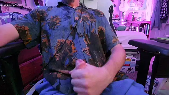 AaronSkeetman online show from 07/10/26, 06:50