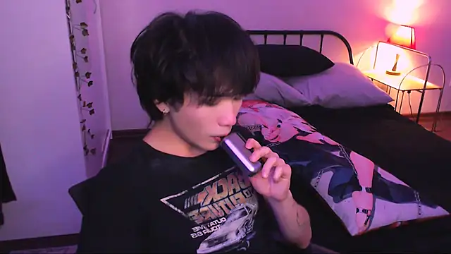 Snapshot of rennnuts chatting on 10/08/25, 07:44 rennnuts online show from 10/08/25, 07:44