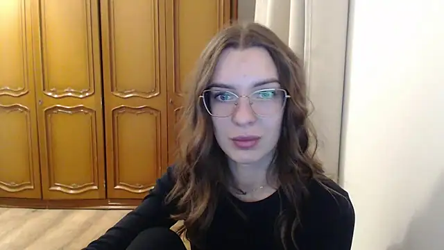 aurora lust online show from 11/14/25, 06:34