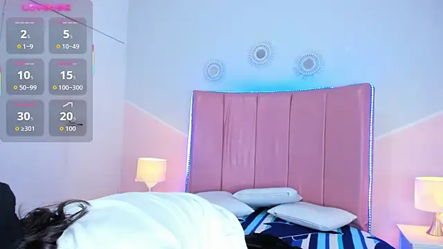 Liiam smith  online show from 11/23/25, 12:38