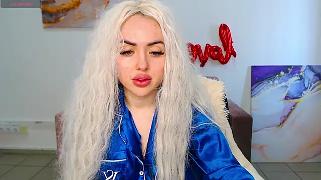 Snapshot of MissisCaty chatting on 03/22/25, 09:56 MissisCaty online show from 03/22/25, 09:56