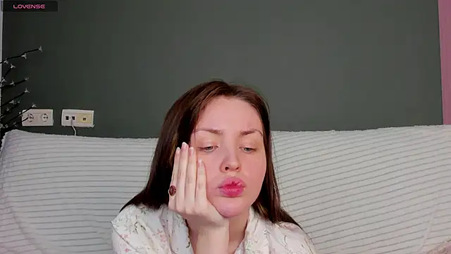 Lora Rosee online show from 02/06/25, 03:20