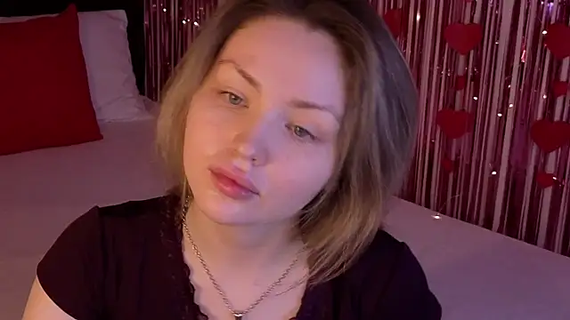 Lora Rosee online show from 05/29/26, 02:26