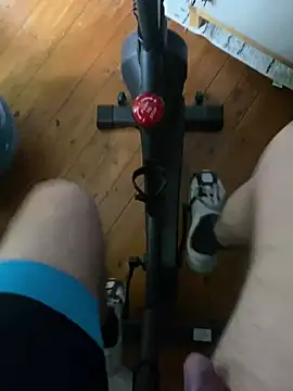 Snapshot of Avignon1963 chatting on 02/22/25, 09:34 Avignon1963 online show from 02/22/25, 09:34