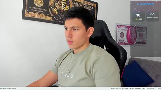 Snapshot of JamesCr_ chatting on 03/14/25, 08:49 JamesCr online show from 03/14/25, 08:49