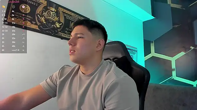 Snapshot of JamesCr_ chatting on 09/11/25, 02:55 JamesCr online show from 09/11/25, 02:55