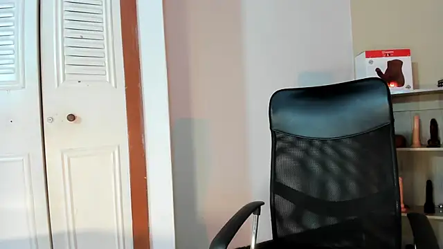 Violetta 0 online show from 09/12/25, 01:44