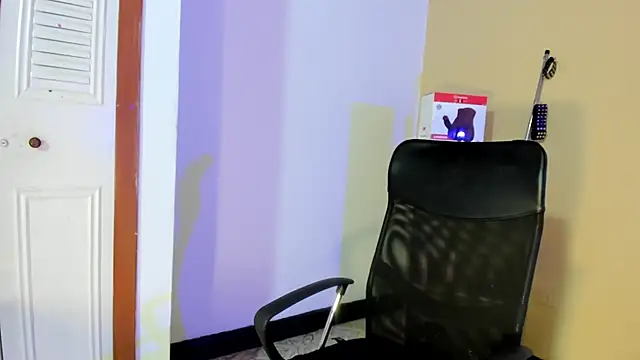 Violetta 0 online show from 09/23/25, 01:47