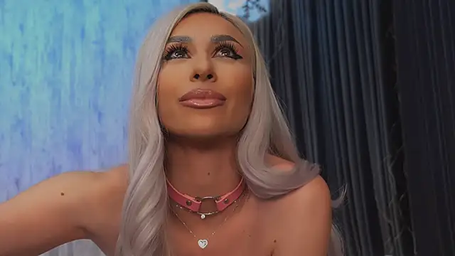 Snapshot of KarlaBart chatting on 01/10/26, 08:10 KarlaBart online show from 01/10/26, 08:10