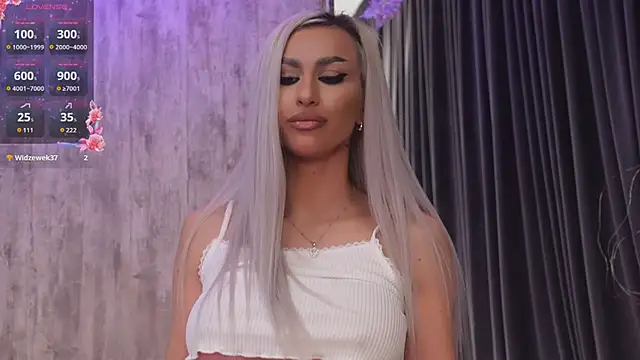 Snapshot of KarlaBart chatting on 02/09/26, 08:35 KarlaBart online show from 02/09/26, 08:35