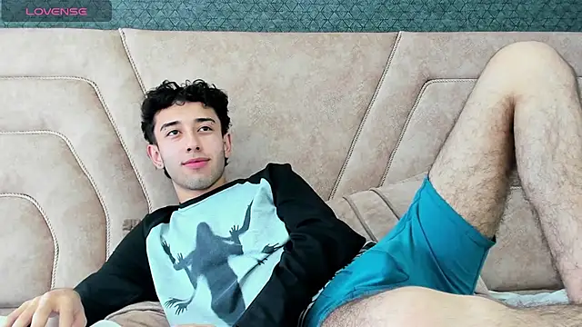 Snapshot of erickblaze_wm chatting on 02/15/25, 03:50 erickblaze wm online show from 02/15/25, 03:50