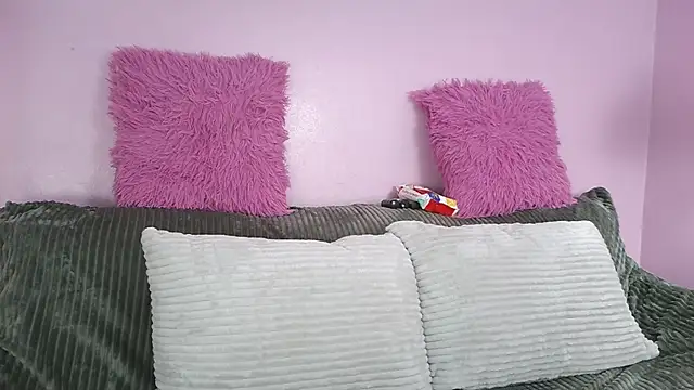 Hiyakasudere online show from 12/17/25, 12:33