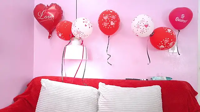 Snapshot of Hiyakasudere chatting on 02/28/26, 12:17 Hiyakasudere online show from 02/28/26, 12:17