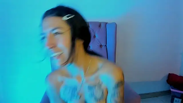 Snapshot of jessi_lemuss chatting on 03/11/25, 11:37 jessi lemuss online show from 03/11/25, 11:37